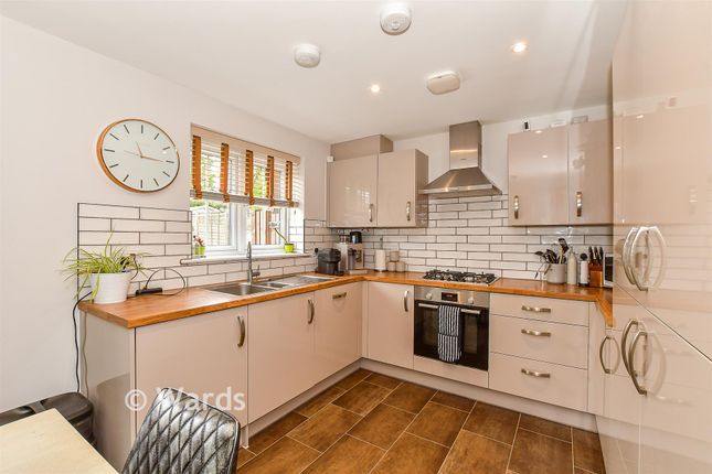 31, Tyler Road, Tonbridge photo 2