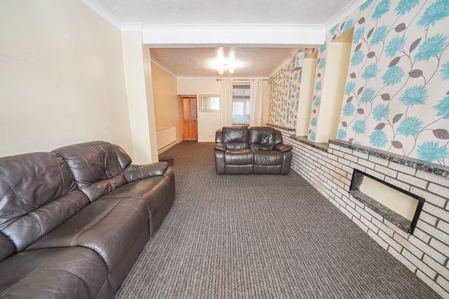 24, Iorwerth Street, Swansea photo 4