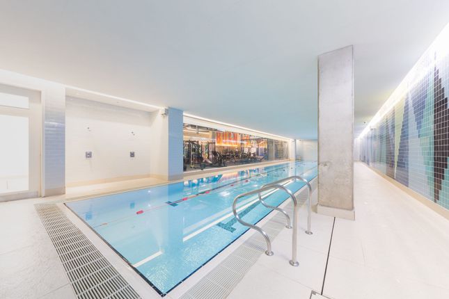Flat for sale in Arena Tower, Canary Wharf, London