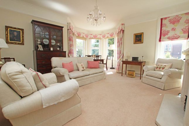 Flat 2, Granville Road, Eastbourne photo 3