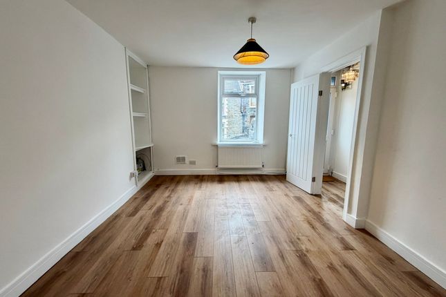 54 High Street, Mountain Ash photo 3