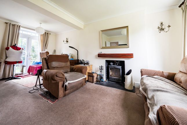3, Sambre Road, Swindon photo 4