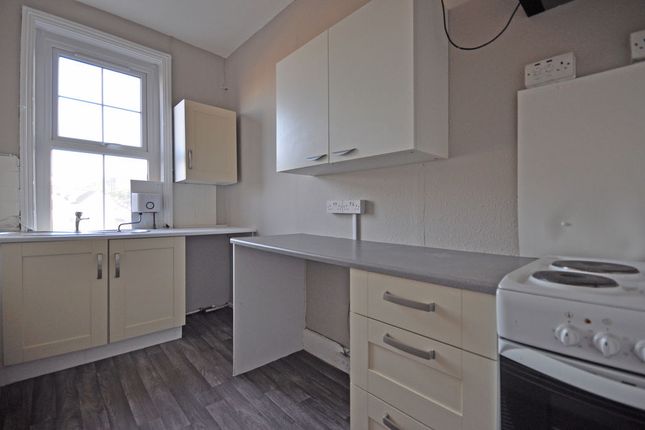 Flat 4 REAR, 41/43, Oakfield Road, Newport photo 4