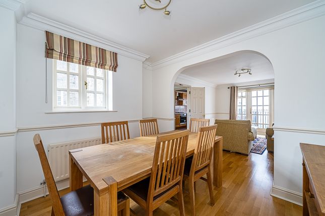 3, Watermans Mews, London photo 4
