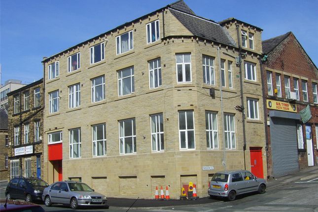 Flat to rent in Paradise Street, Bradford, West Yorkshire