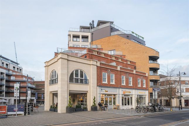 Apartment 8, Rialto, Canal Side, Maidenhead photo 2