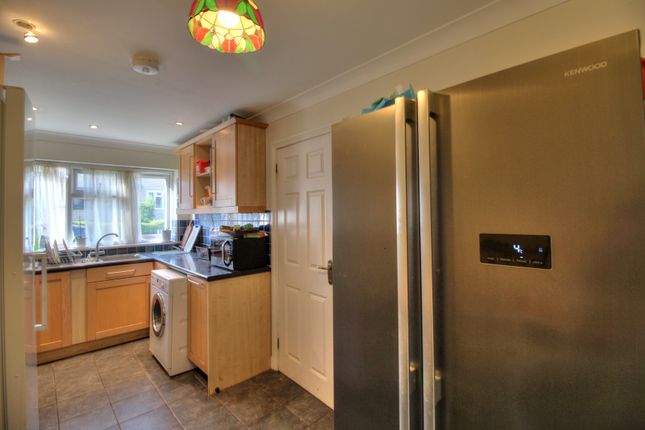 1 Hill Rise, Downing Avenue, Guildford photo 2