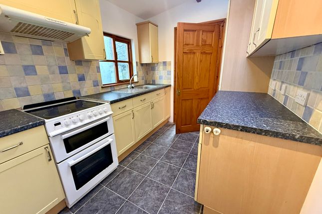 Birkenhead Street, Talybont photo 4