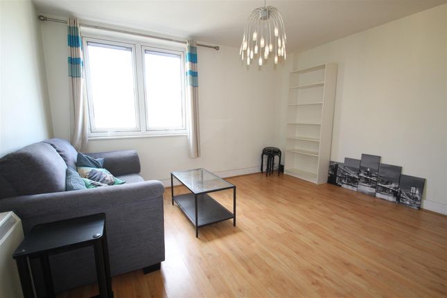 1 bed flat to rent in Commercial Road, London E1
