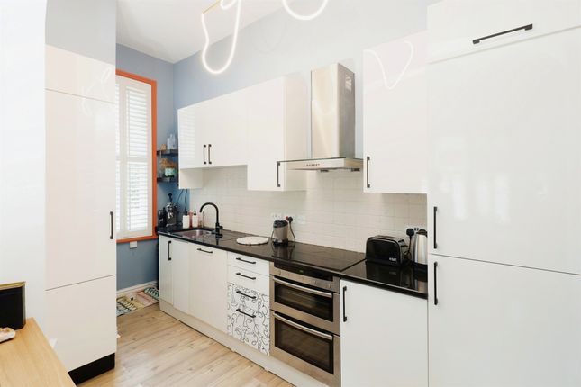 Flat 1, The Paddocks, Holmewood Close, Kenilworth photo 4