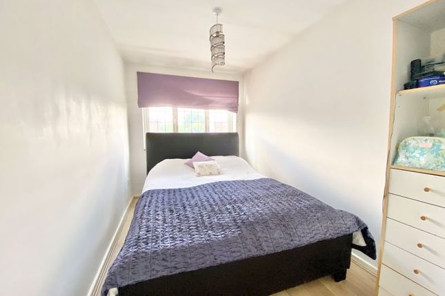 Semi-detached house for sale in Ravenswood, Bexley