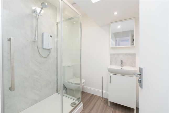 Room 4, 7, Coaley Road, Bristol photo 3