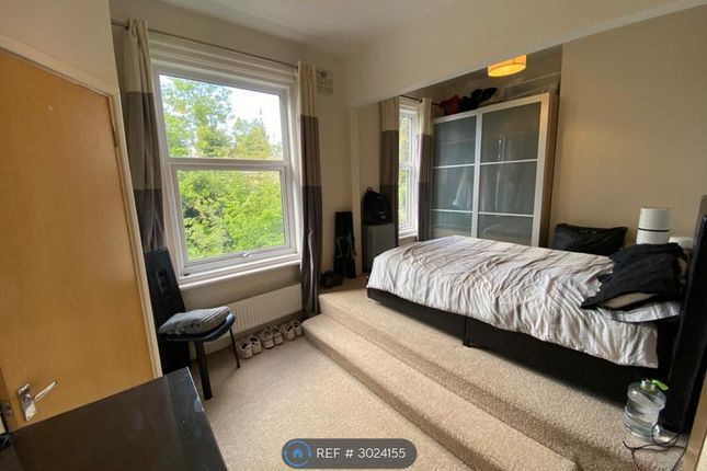 Flat, Arncliffe Road, Leeds photo 4
