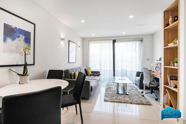 Thumbnail Flat to rent in Princes Park Apartments South, 52 Prince Of Wales Road, London