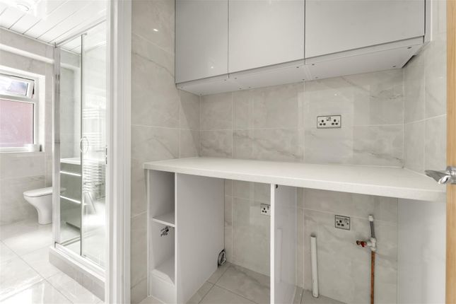Flat 1, 7, Ashton Lane, Sale photo 5