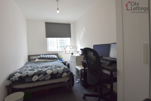 Flat to rent in Radford Road, Hyson Green