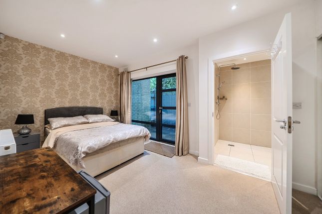 20, Chiltonian Mews, London photo 3