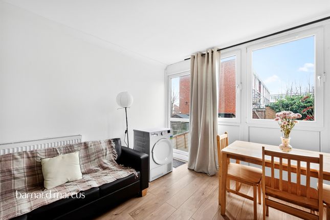 87, Ibsley Gardens, London photo 4