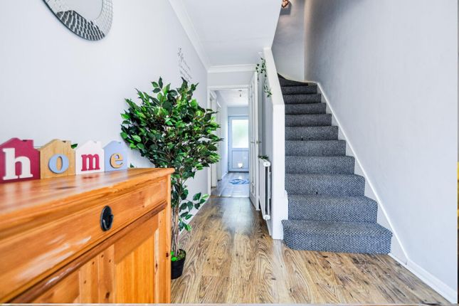 Room 4 - 10, Wayside Mews, Maidenhead photo 4