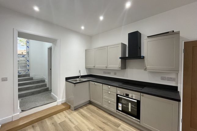 80 New Road, New Road, Llandeilo photo 3