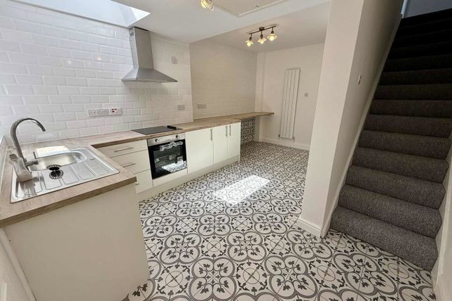 21, Gladstone Street, St. Helens photo 3