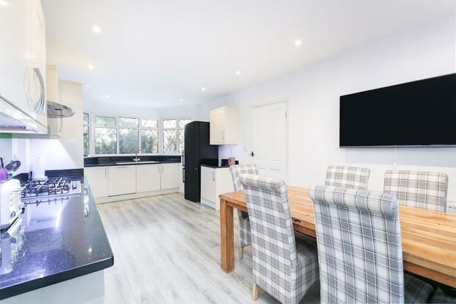 11, Hereward Avenue, Purley photo 2