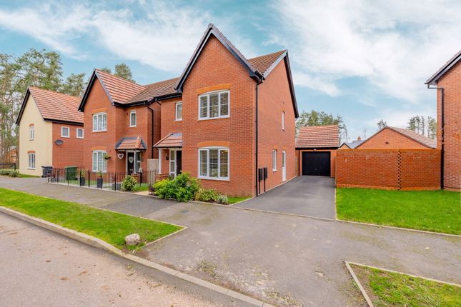 134, Lea Castle Drive, Kidderminster photo 4