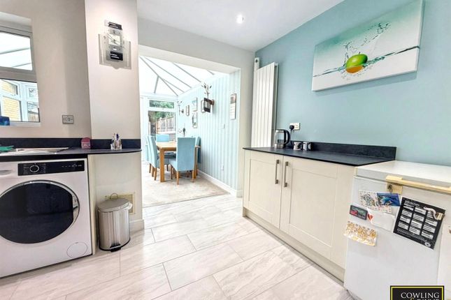 3, Carlyle Gardens, Wickford photo 4