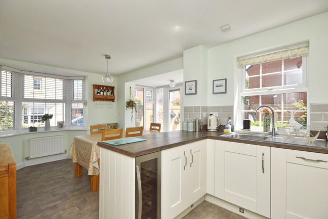 11, Chaffinch Avenue, Bristol photo 3