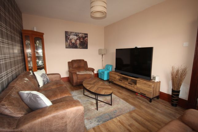 48 Low Shore, Macduff photo 5