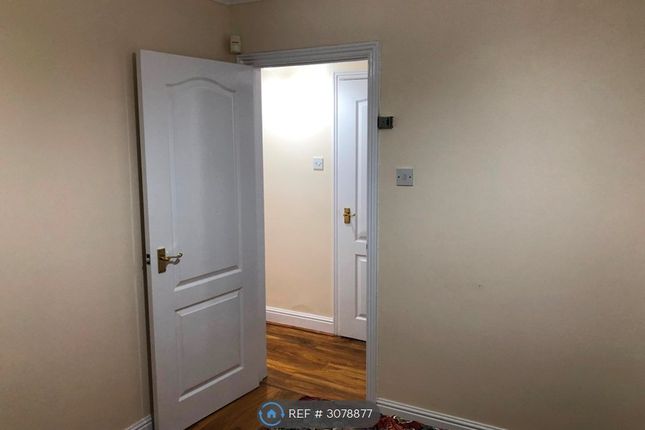 Glen Elgin House Hawkes Road, Feltham photo 4
