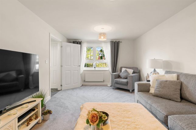 63, Horton Drive, Leamington Spa photo 3