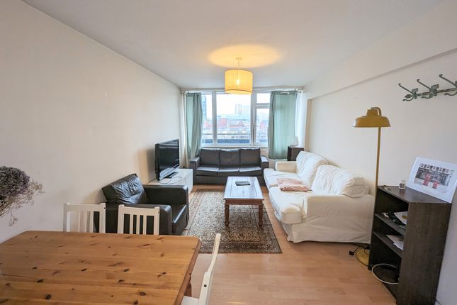Thumbnail Flat for sale in Charles Square, London