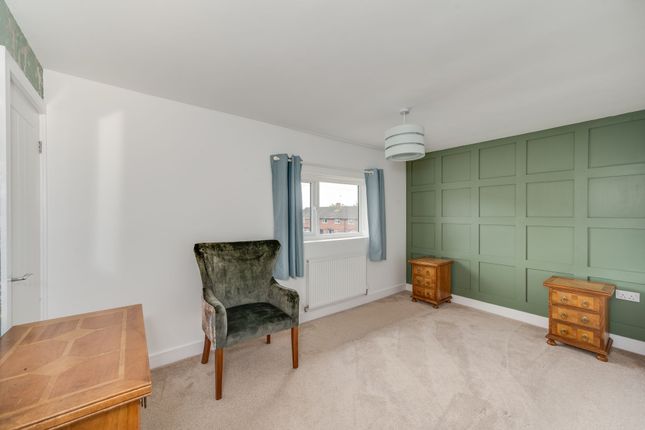 58 Lupton Crescent, Sheffield photo 4