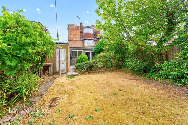 57, Monks Avenue, Barnet photo 4