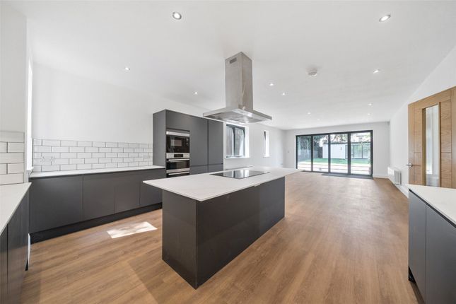102b,, Westcombe Hill, Blackheath photo 4
