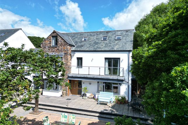 6-bed house on 9, Elgin Close, Falmouth, £775,000