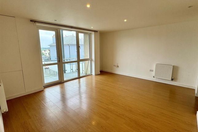 8, Tre Lowen, Pentire Crescent, Newquay photo 2