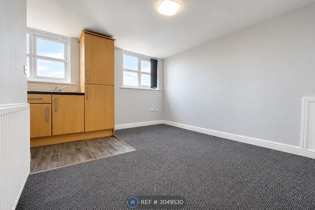 Flat, St John St Atherton, Manchester photo 2