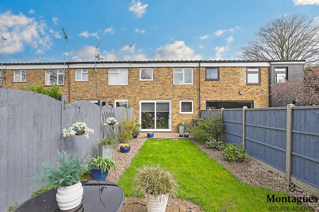 Terraced house for sale in Highfield Green, Epping