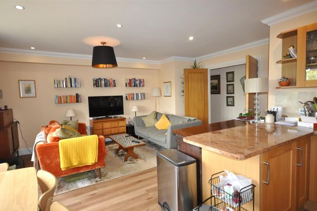 Thumbnail Flat to rent in Westbourne Place, Farnham