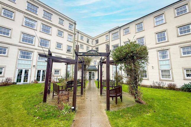 37 IMPERIAL COURT, Marine Parade West, Clacton on Sea photo 2