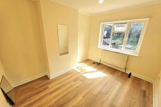 46, Currey Road, Greenford photo 5