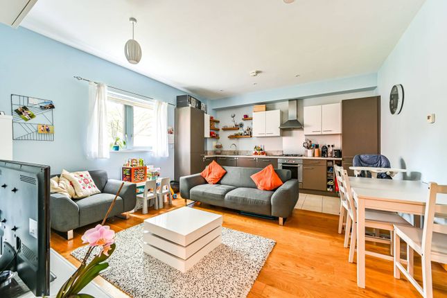 Thumbnail Flat for sale in St Georges Grove, Earlsfield, London