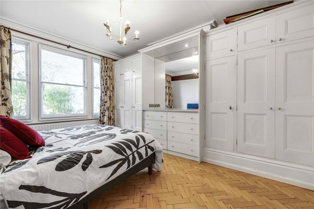 Flat for sale in Castelnau Mansions, London