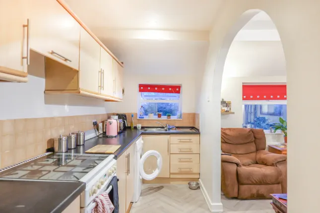 Flat 7, 50 , Leyland Road, Southport photo 4
