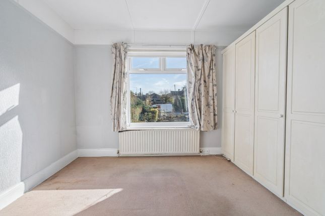Faircrouch, Beeches Road, Slough photo 4