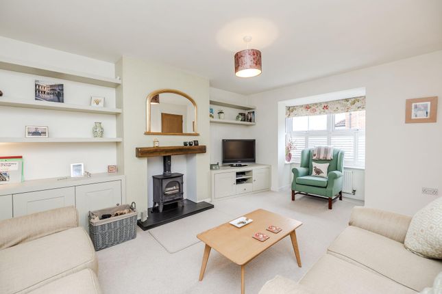 39, Rosewood Drive, Newcastle Upon Tyne photo 2