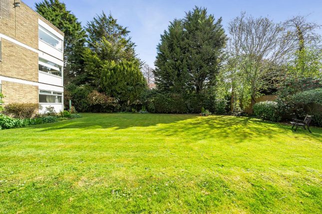 Flat 7, Patricia Court, Manor Park Road, Chislehurst photo 3