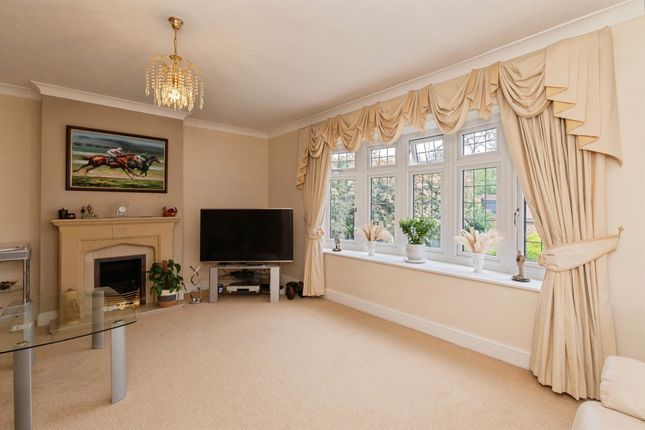 2, Oreston Road, Rainham photo 2